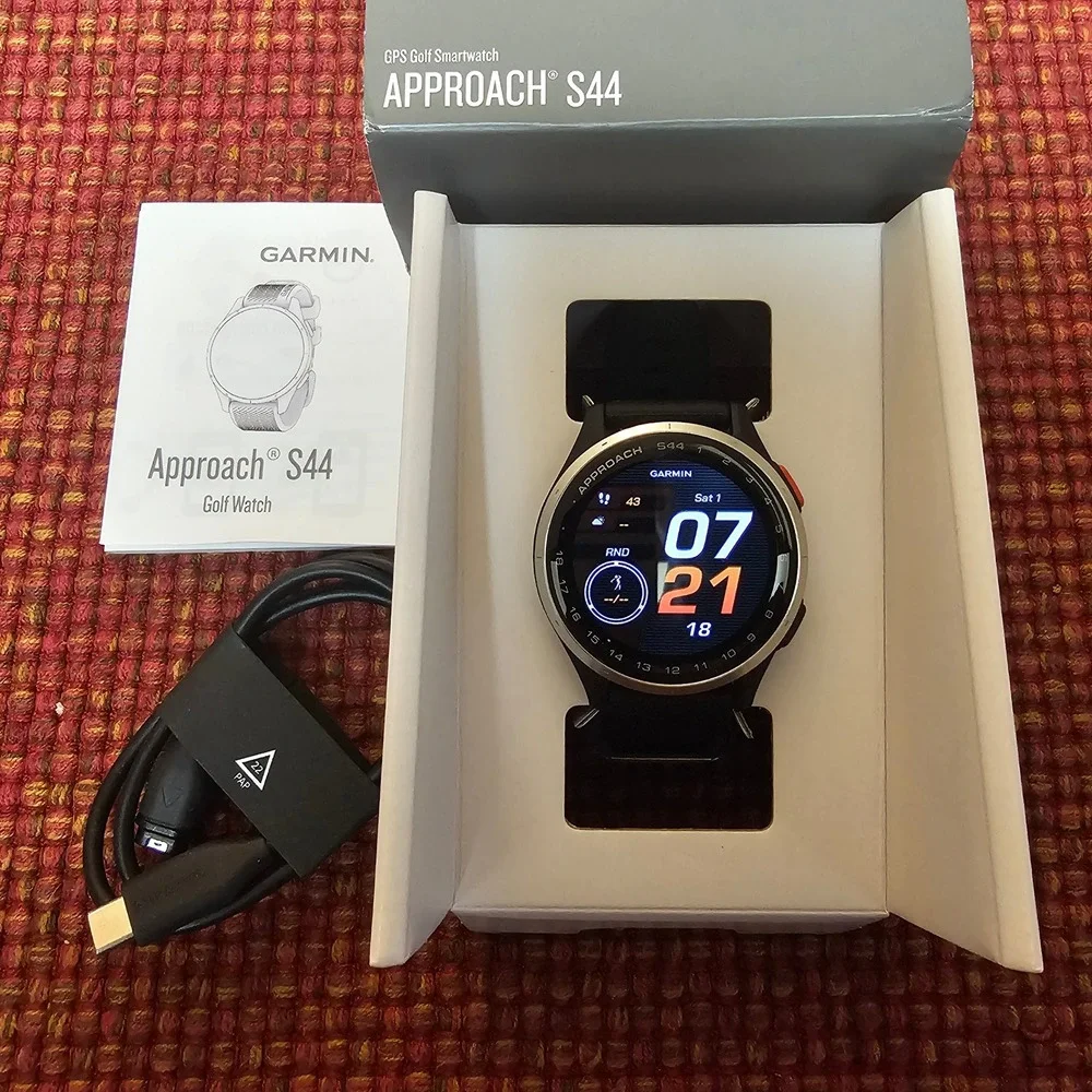 Garmin Approach S44 GPS Golf Course Smartwatch 1.2